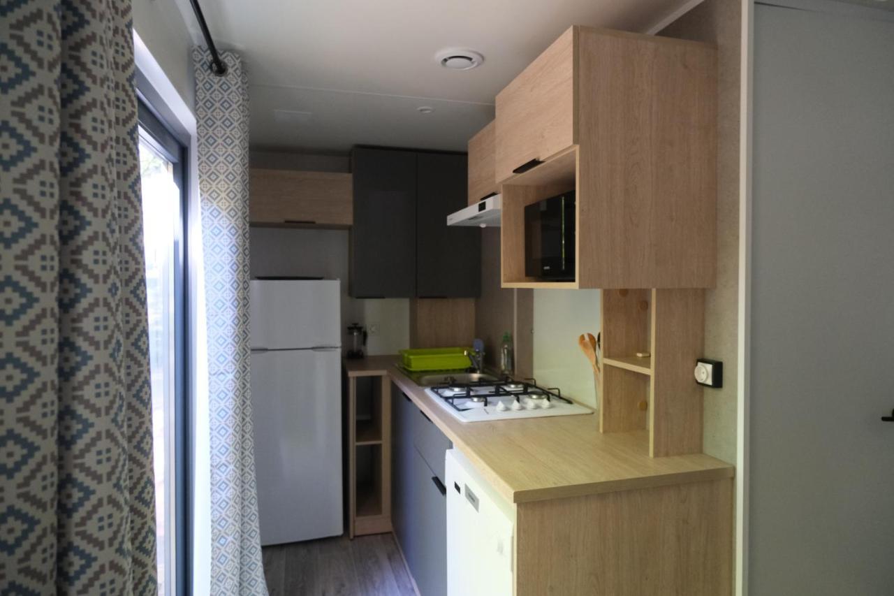 Camping Saint Michel Courtils Esterno foto